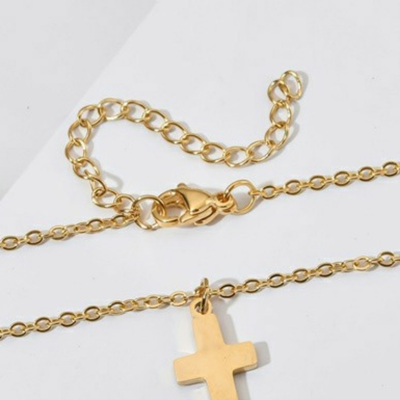18K Gold Plated Pendant Necklace - Picture 3 of 4